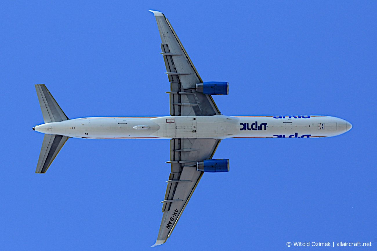 4X-BAW (30179) 2000 Boeing 757-3E7(WL)