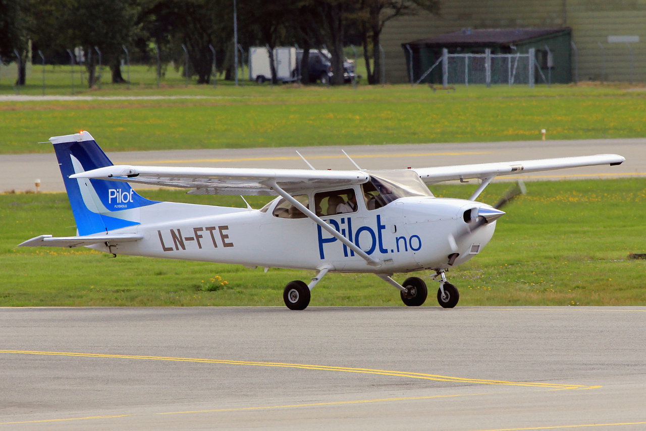 LN-FTE (172S10994) Cessna 172S Skyhawk