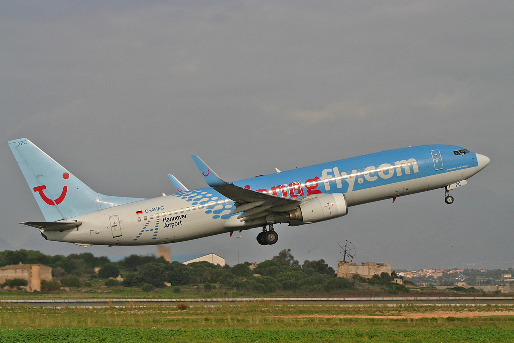 D-AHFC · Boeing 737-8K5(WL) · (PMI / LEPA / LESJ)