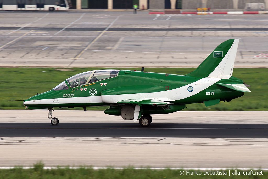 8819 (6Y013) British Aerospace Hawk Mk.65A
