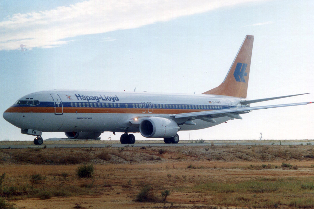 D-AHFR · Boeing 737-8K5 · (FAO / LPFR)