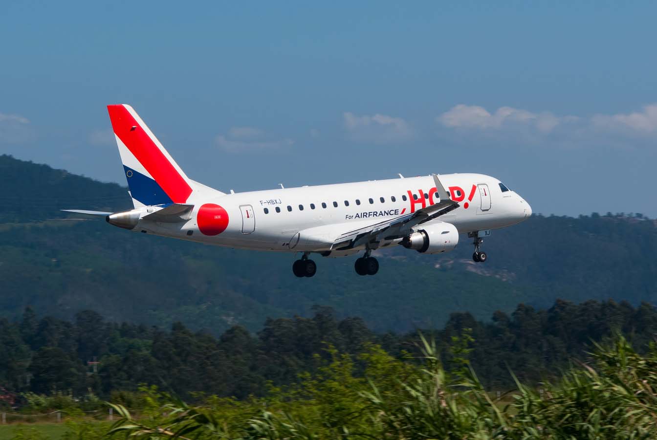 F-HBXJ · Embraer 170-100STD · (VGO / LEVX)