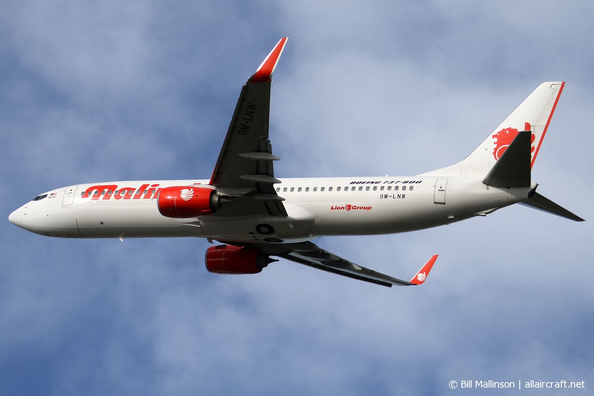 9M-LNW (39875) 2015 Boeing 737-8GPWL