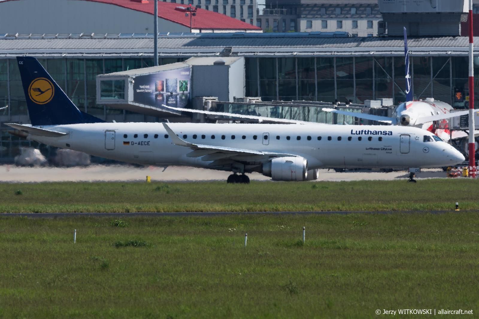 D-AECE (19000341) Embraer 190-100LR