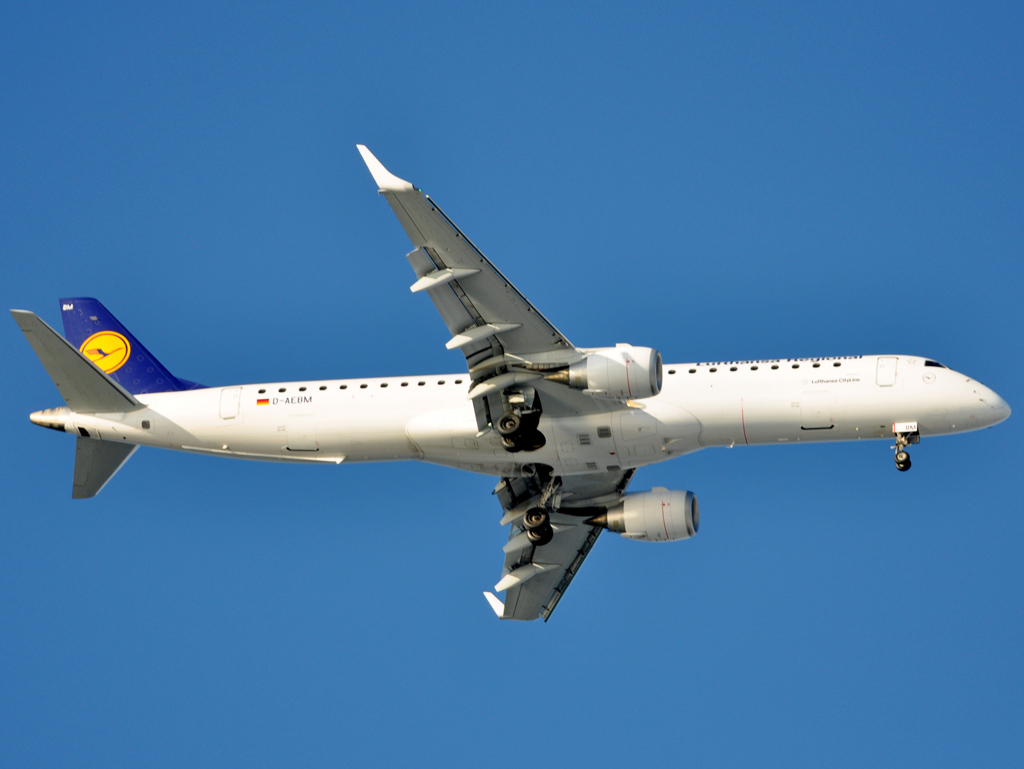 D-AEBM · Embraer 190-200LR · (CPH / EKCH)