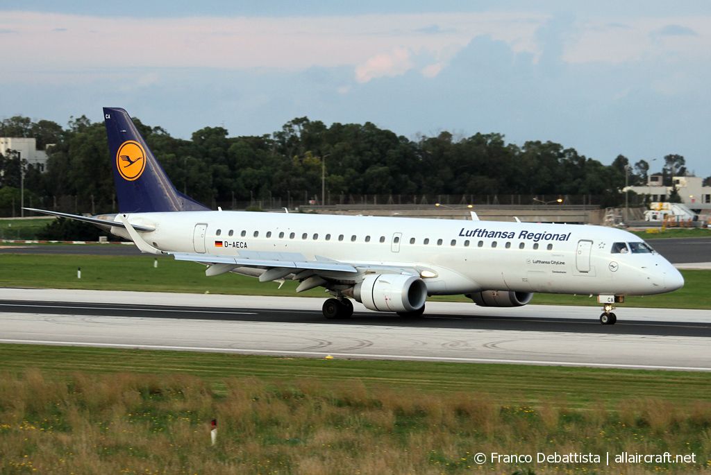 D-AECA · Embraer 190-100LR · (MLA / LMML)