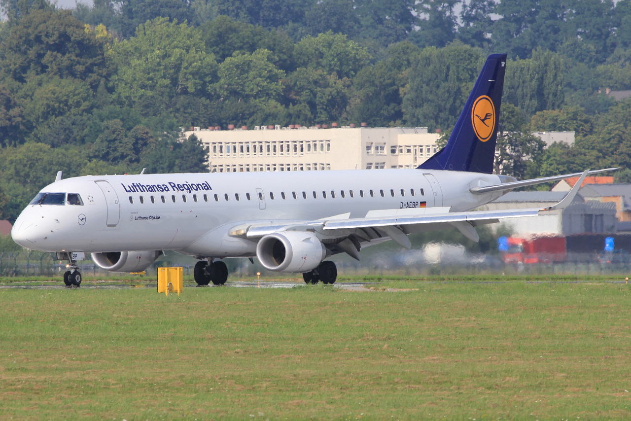 D-AEBP · Embraer 190-200LR · (KRK / EPKK)