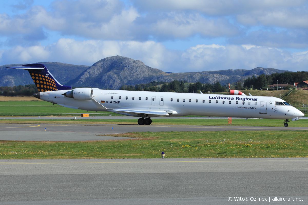 D-ACNF · Bombardier CRJ-900LR · (SVG / ENZV)