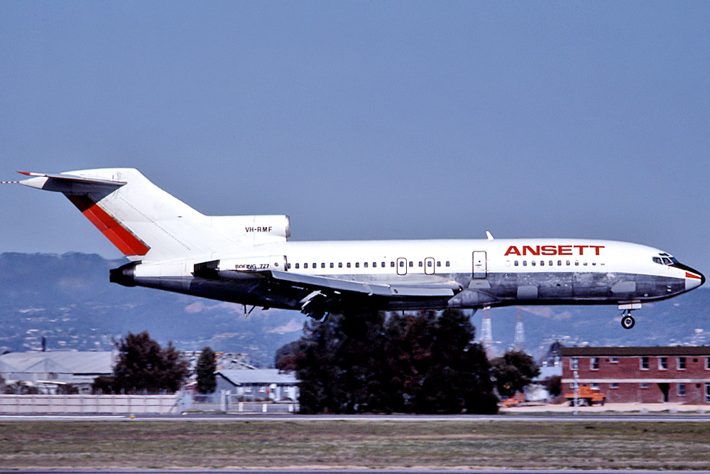 VH-RMF · Boeing 727-77 · (ADL / YPAD)