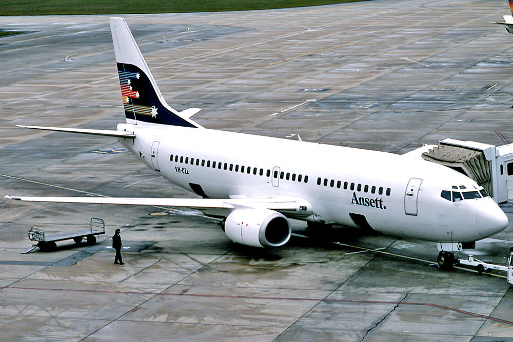 VH-CZL · Boeing 737-377 · (MEL / YMML)