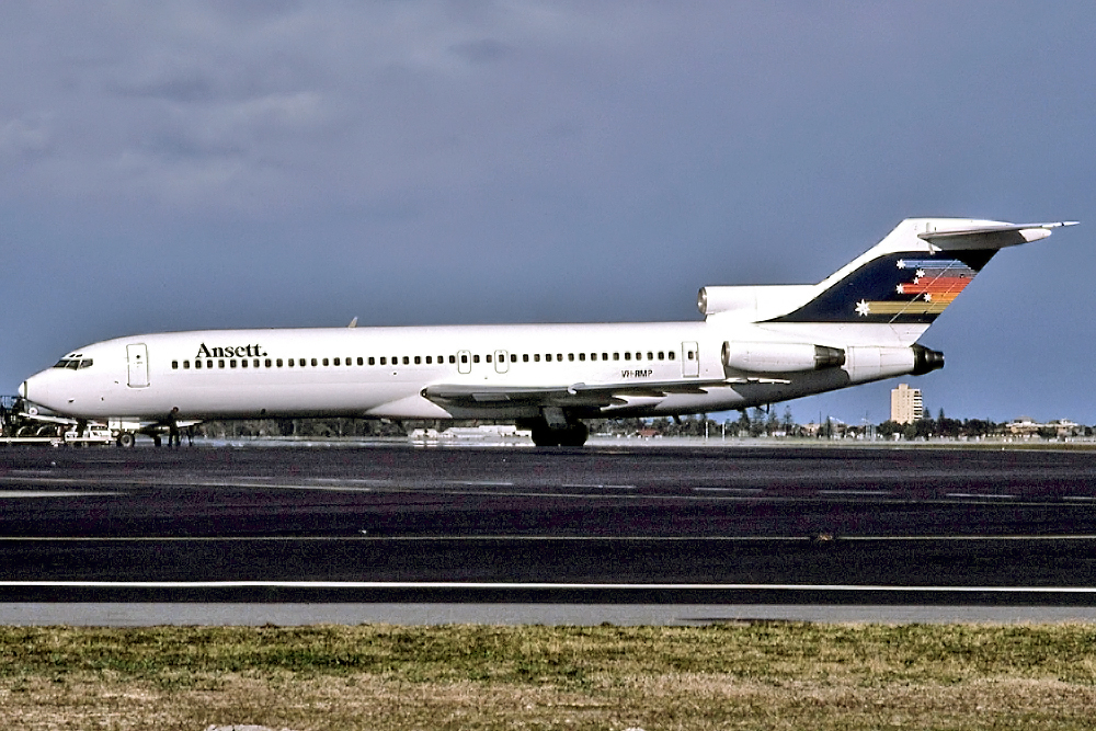 VH-RMP (cn 22068) Boeing 727-277