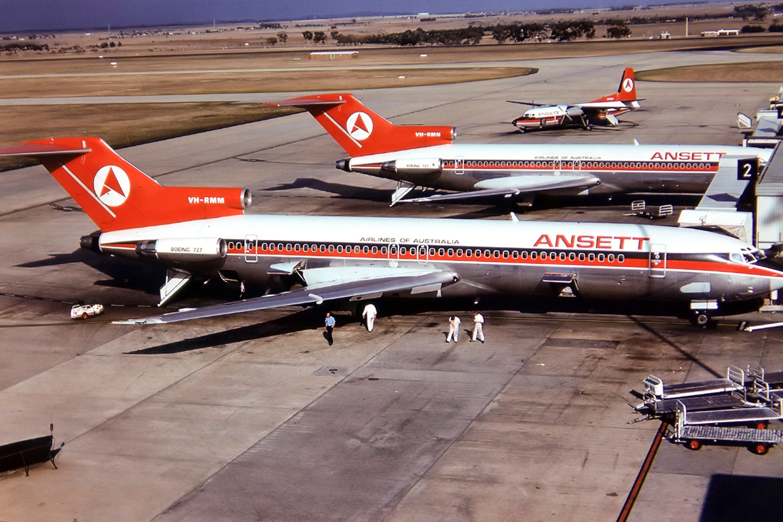 VH-RMM (cn 21647) Boeing 727-277