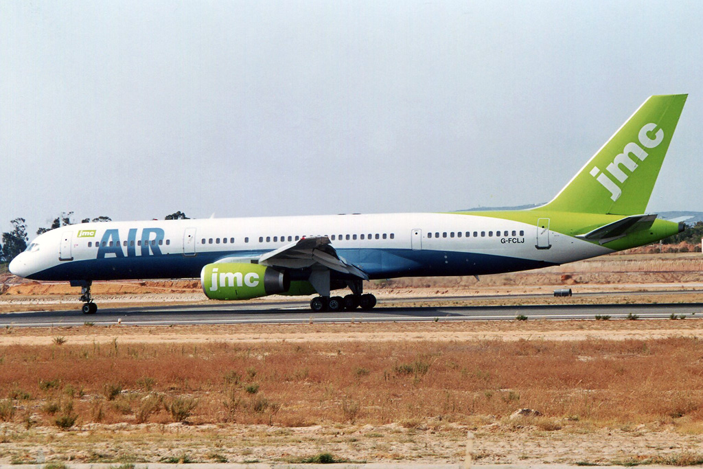 G-FCLJ (26160) 1993 Boeing 757-2Y0