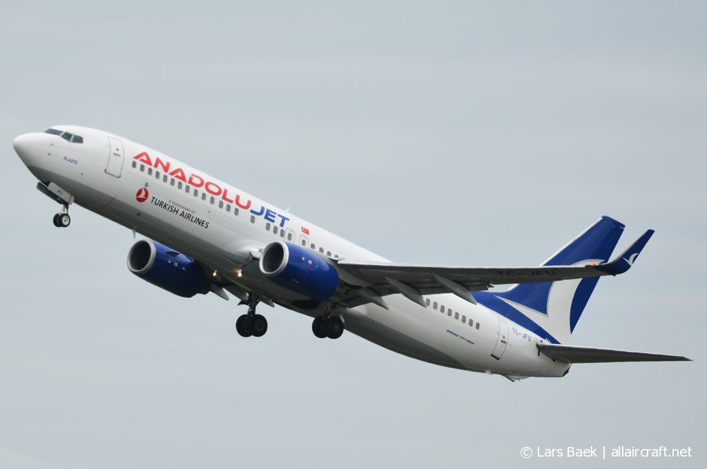 TC-JFU (29781) 1999 Boeing 737-8F2(WL)