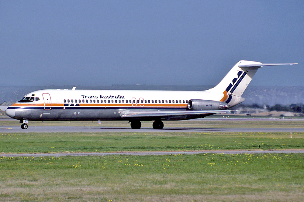 VH-TJR · McDonnell Douglas DC-9-31 · (ADL / YPAD)
