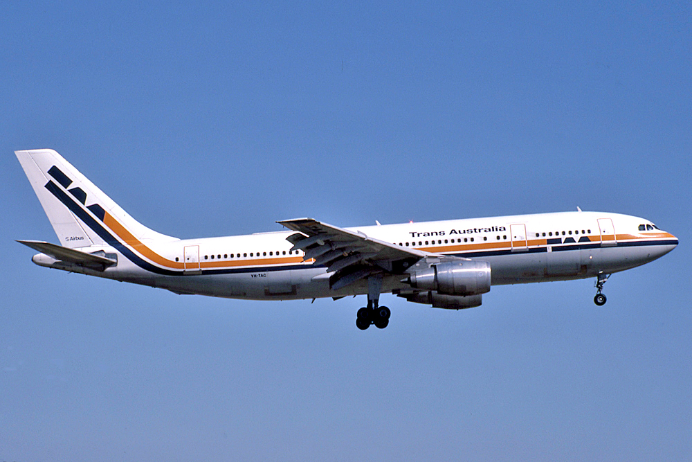 VH-TAC (157) 1981 Airbus A300B4-203