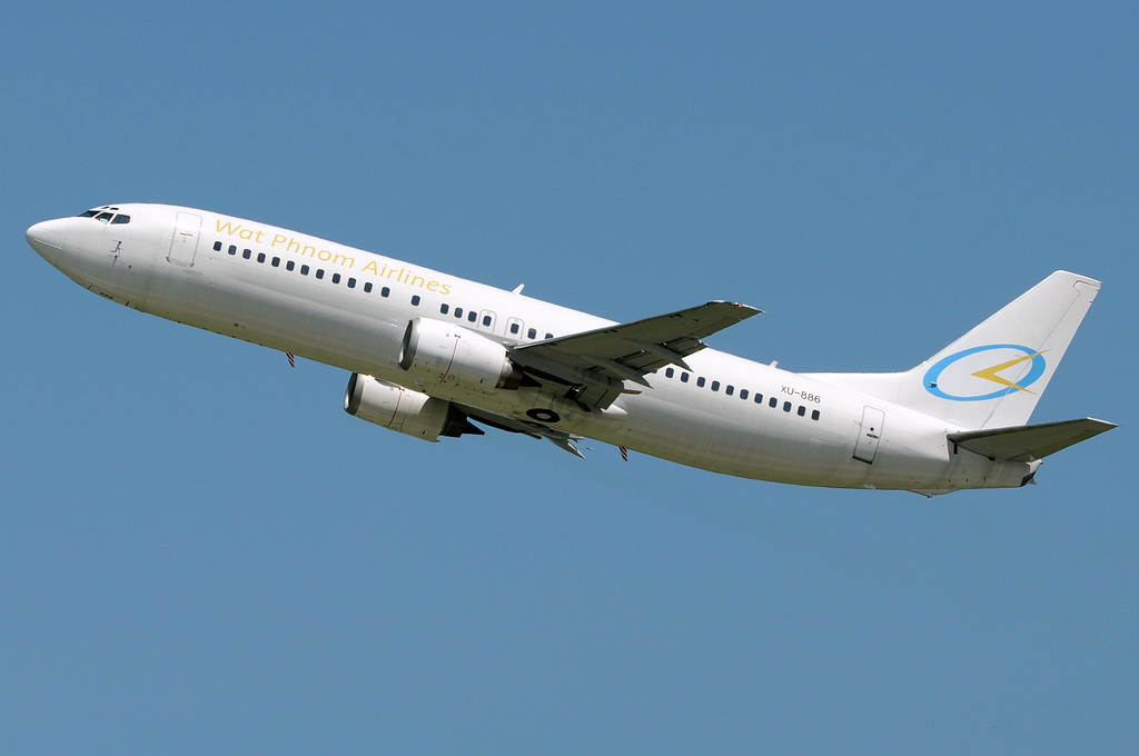 XU-886 · Boeing 737-476 · (TPE / RCTP)