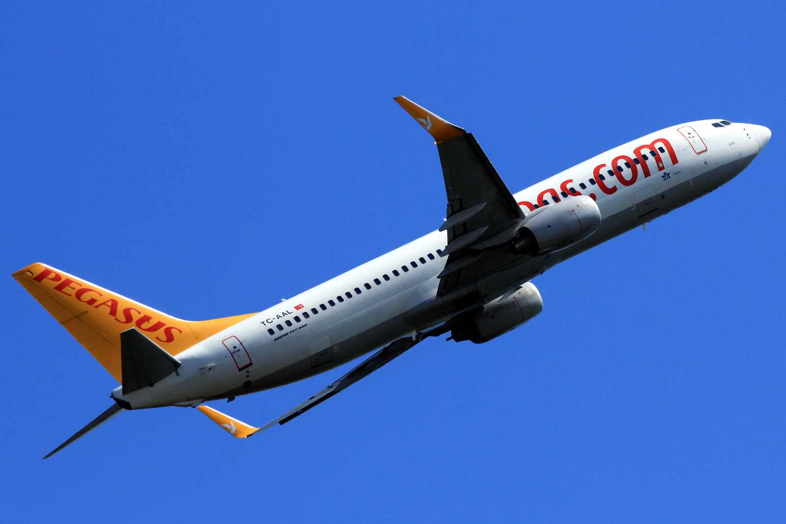 TC-AAL · Boeing 737-82R(WL) · (FCO / LIRF)