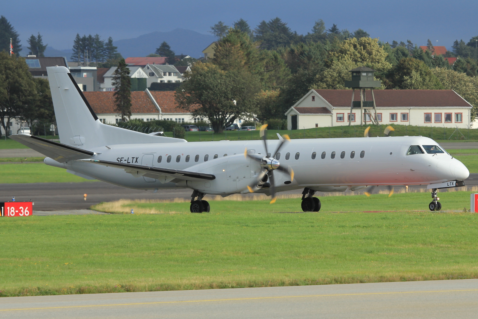SE-LTX · Saab 2000 · (SVG / ENZV)