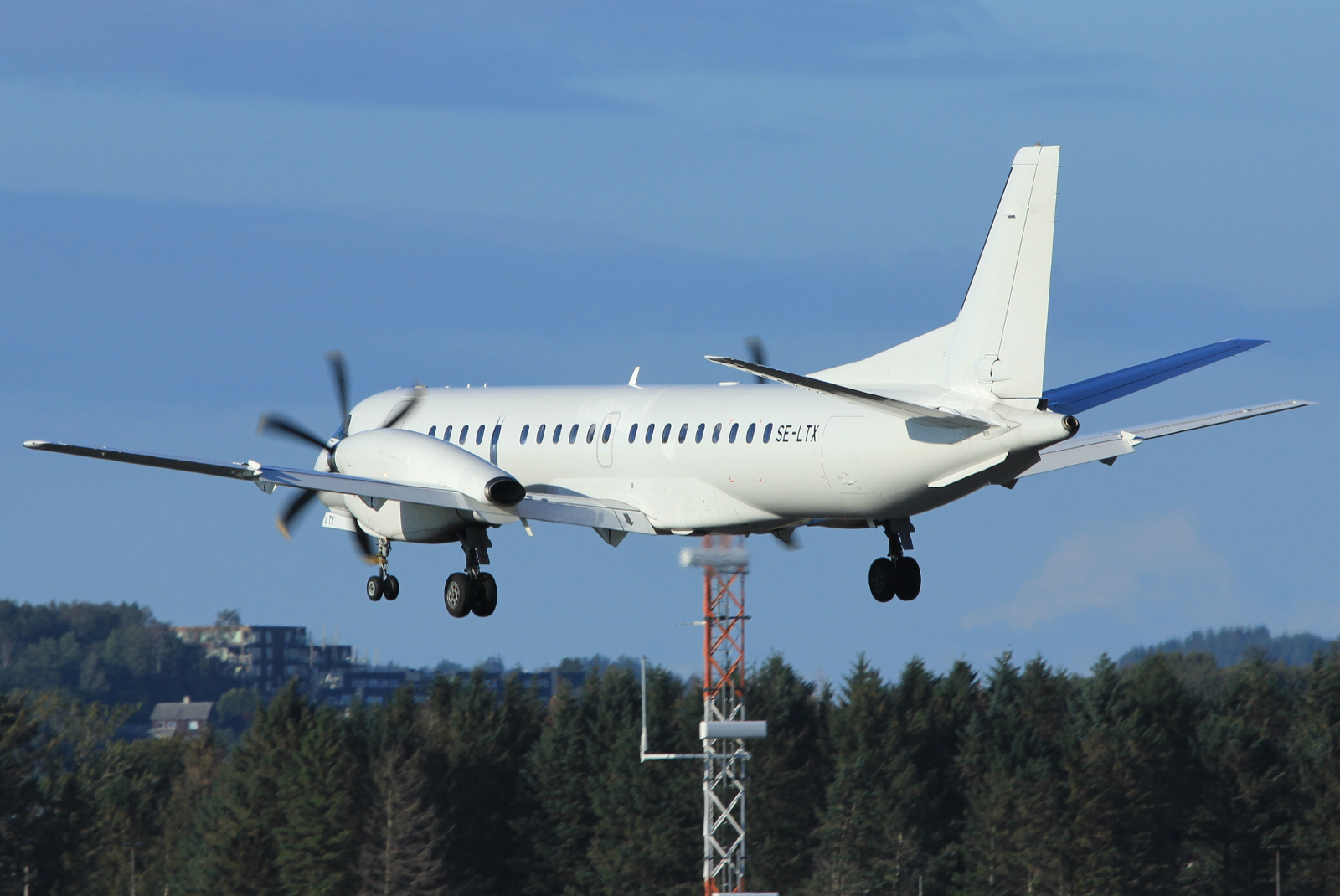 SE-LTX, (cn 2000-024), Saab 2000