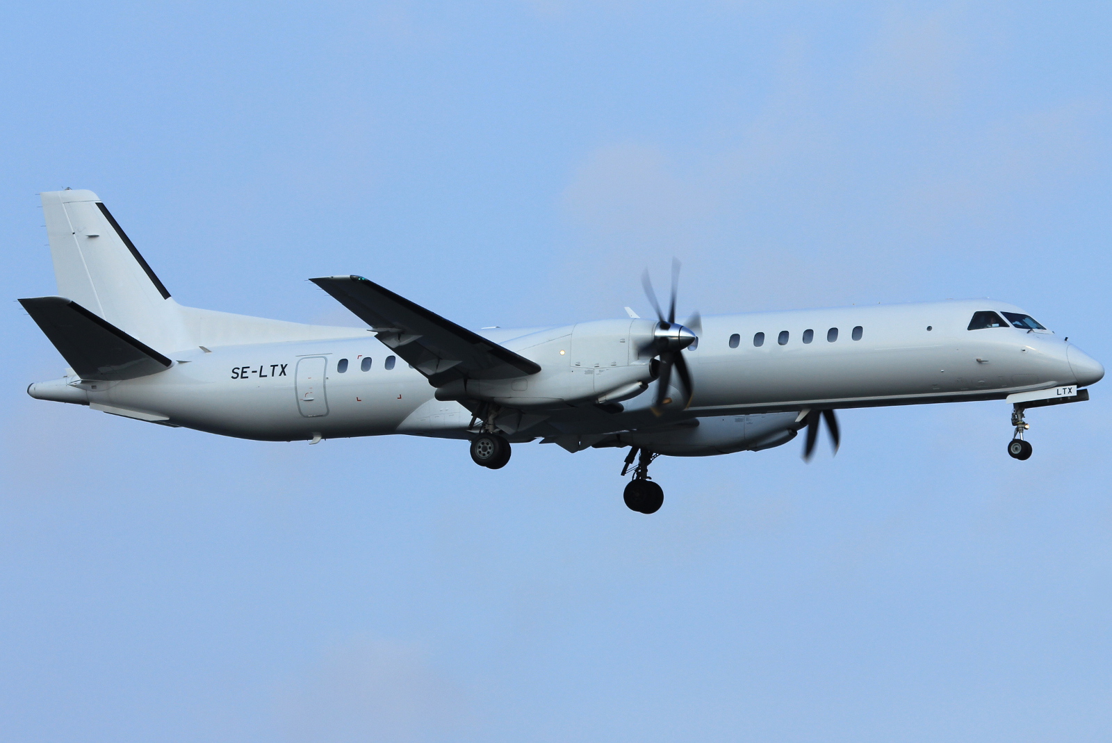 SE-LTX (cn 2000-024) Saab 2000