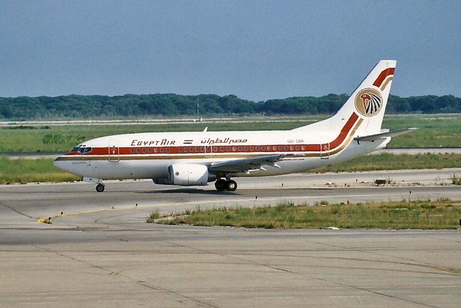 SU-GBK · Boeing 737-566 · (BCN / LEBL)