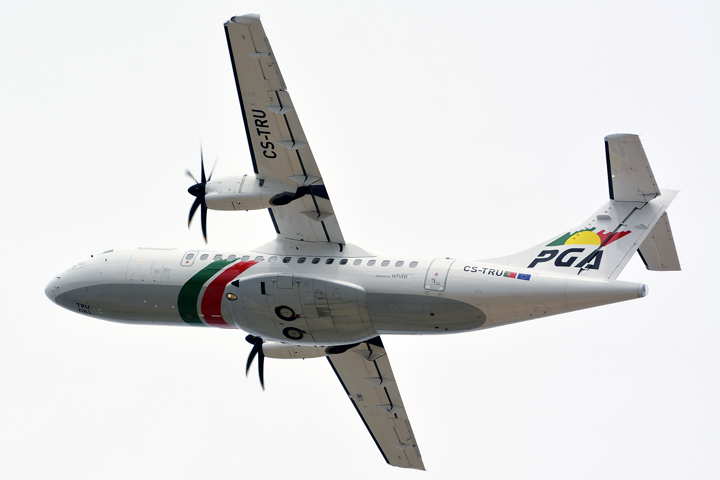 CS-TRU ( 1011 ) 2014 ATR 42-600