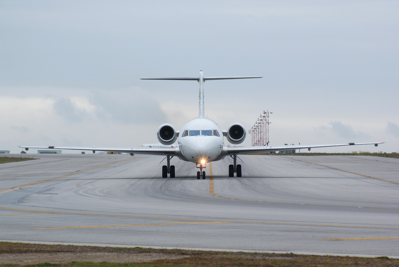 CS-TPA (11257) 1989 Fokker 100