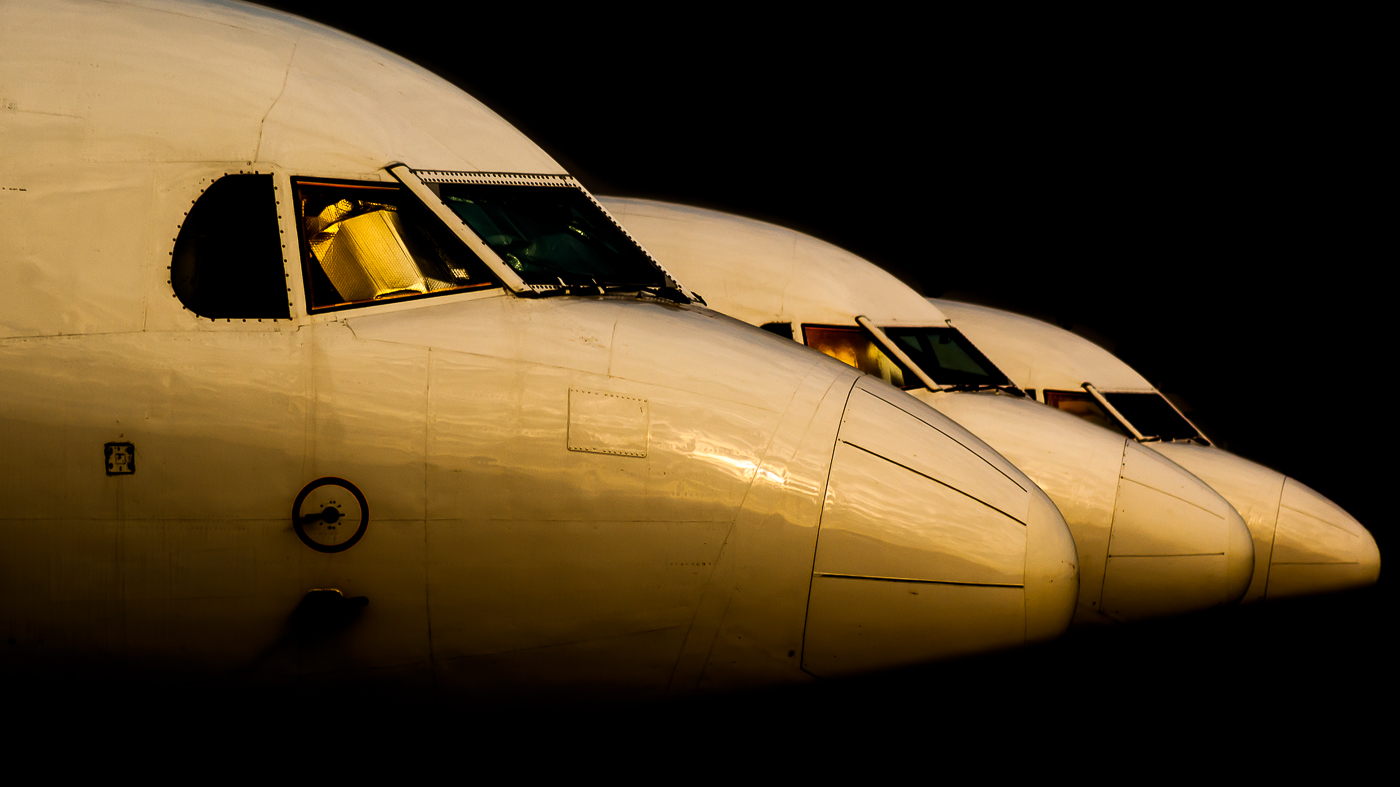 CS-TPB (11262) 1990 Fokker 100