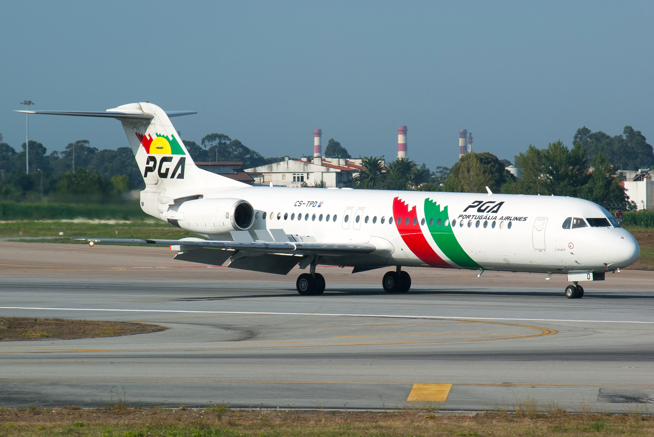 CS-TPD (11317) 1991 Fokker 100