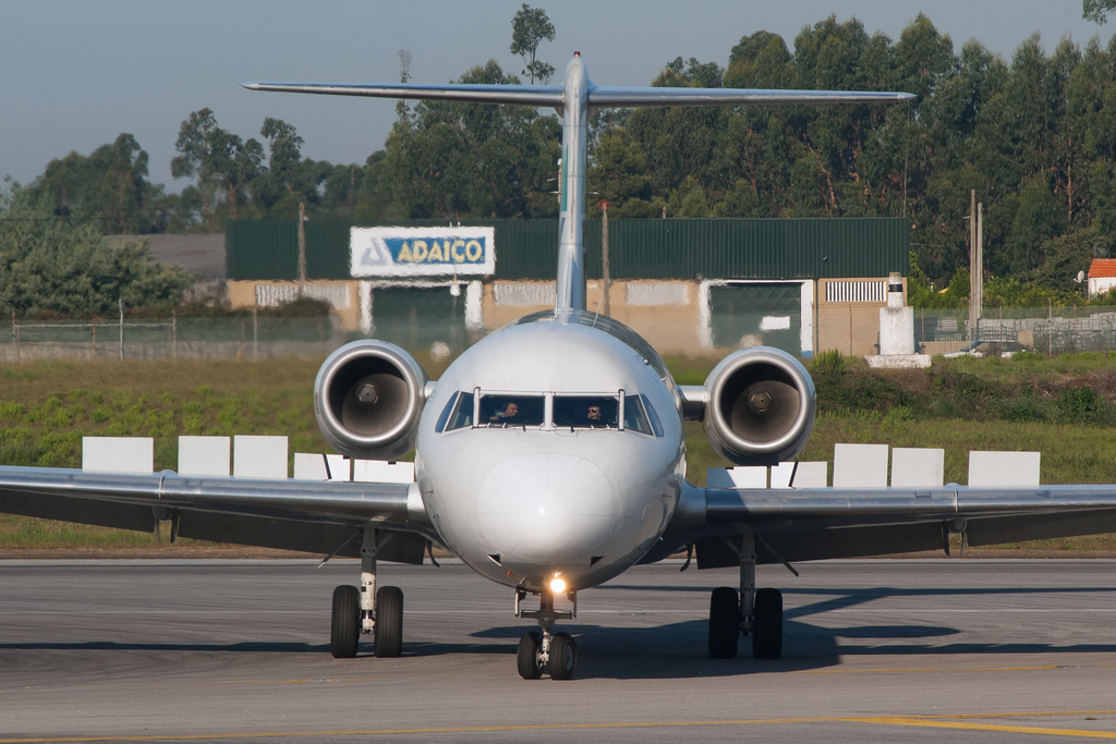 CS-TPF · Fokker 100 · (OPO / LPPR)
