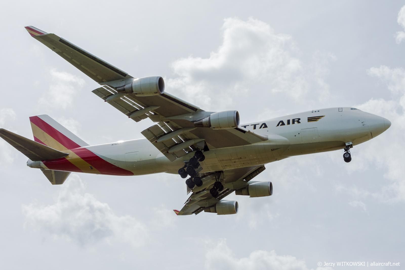 N782CK (37304) 2009 Boeing 747-4HQF(ER)