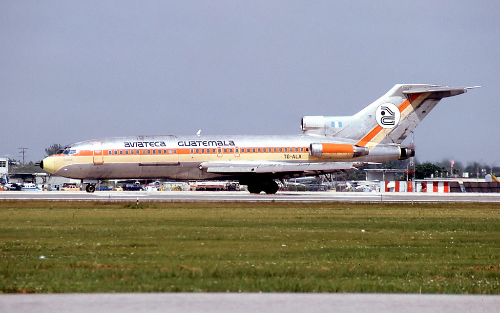 TG-ALA (cn 19302) Boeing 727-25C