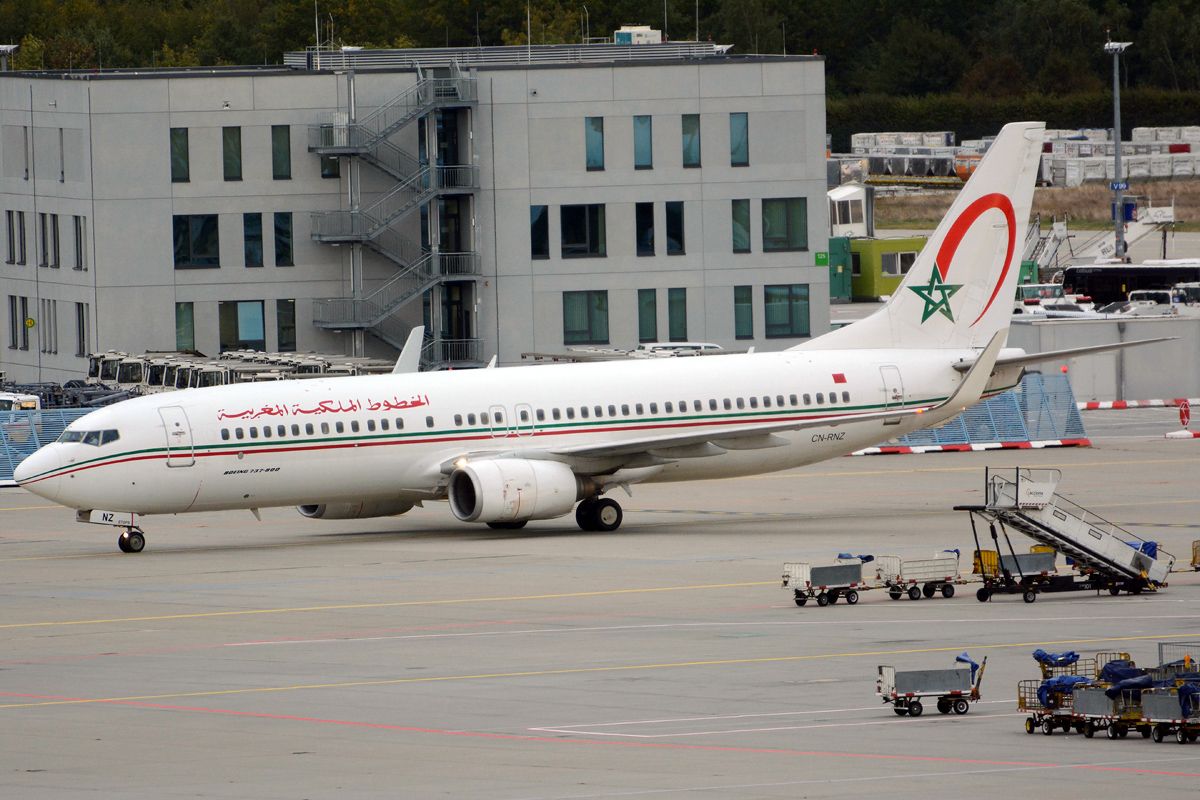 CN-RNZ (33058) 2003 Boeing 737-8B6(WL)