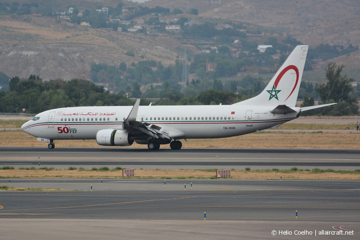CN-RGN (33075) 2013 Boeing 737-8B6(WL)
