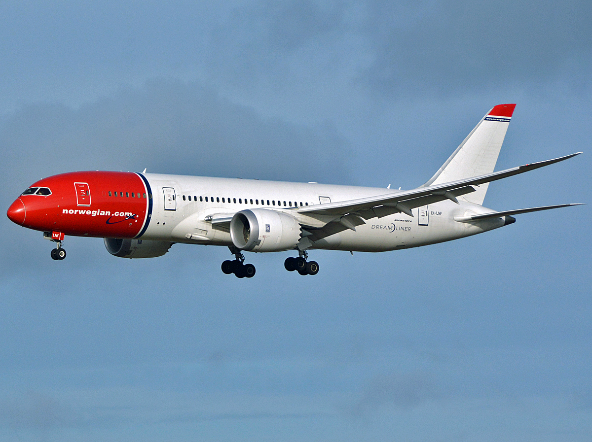 LN-LNF (35313) 2014 Boeing 787-8 Dreamliner
