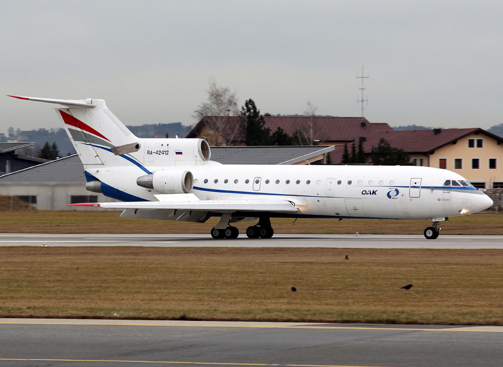 RA-42412 (4520422219055) 1992 Yakovlev Yak-42D