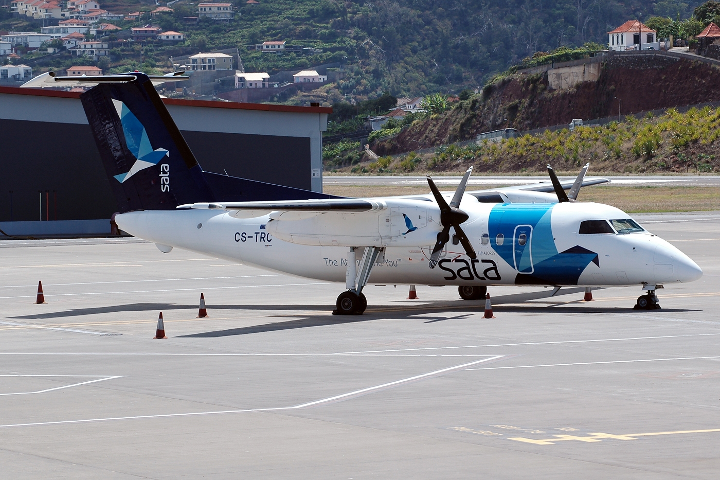 CS-TRC (480) 1997 Bombardier Dash 8-Q202