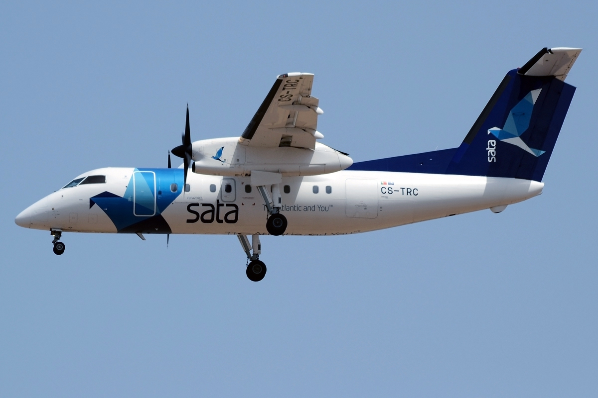 CS-TRC (480) 1997 Bombardier Dash 8-Q202