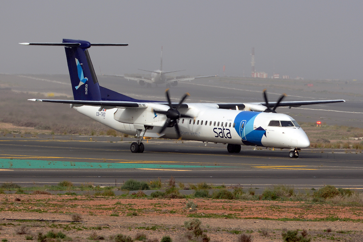 CS-TRD · Bombardier Dash 8-Q402 · (LPA / GCLP)