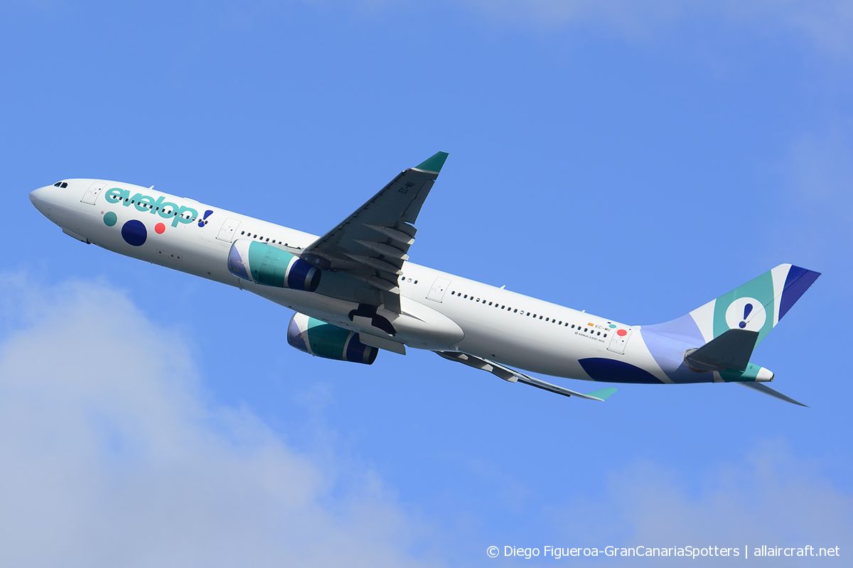 EC-MII (1691) 2015 Airbus A330-343