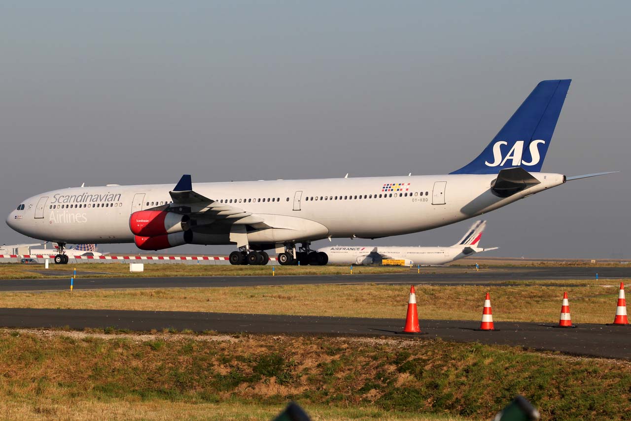 OY-KBD · Airbus A340-313 · (CDG / LFPG)