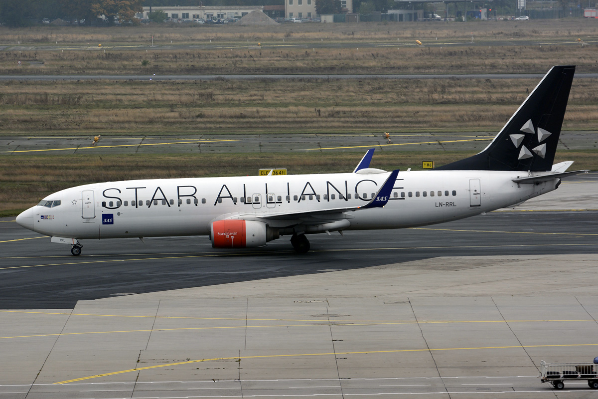 LN-RRL · Boeing 737-883(WL) · (FRA / EDDF)