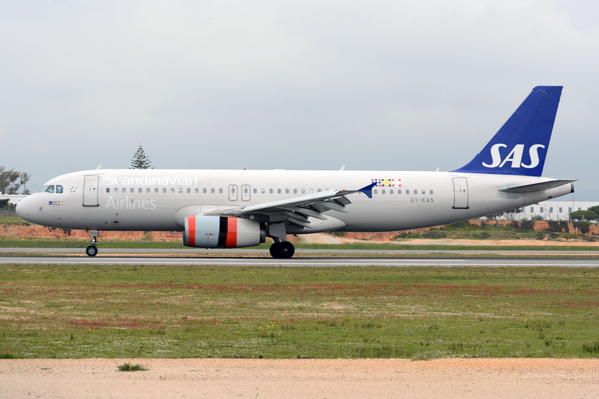 OY-KAS · Airbus A320-232 · (FAO / LPFR)