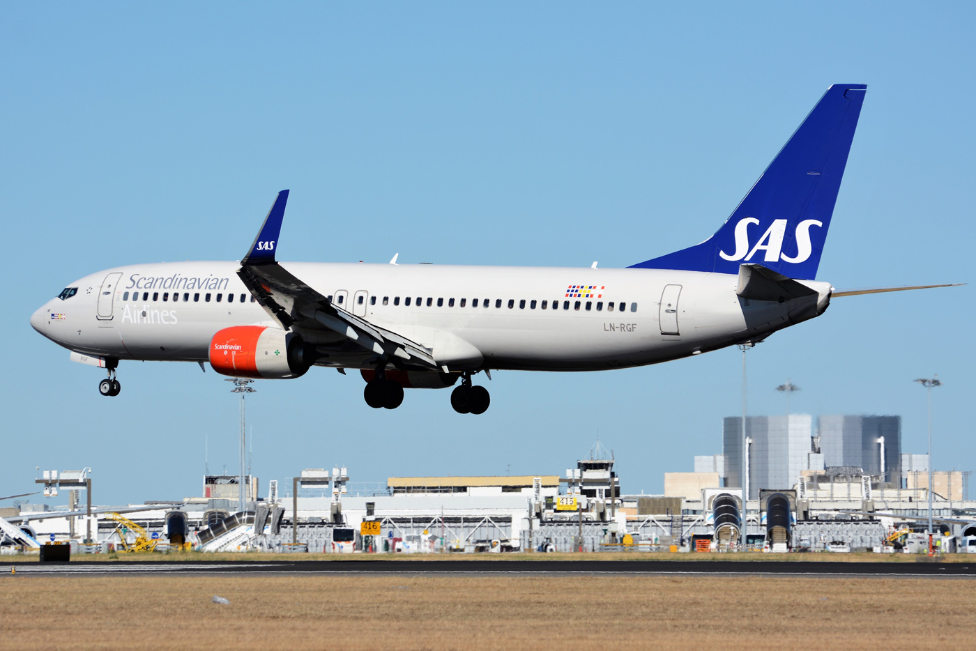 LN-RGF (cn 38038) Boeing 737-86N