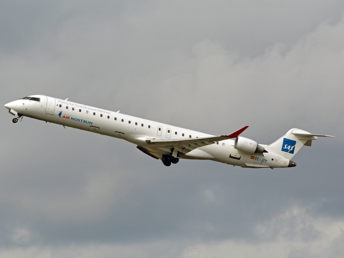 EC-JTT (cn 15074) Bombardier CRJ900ER