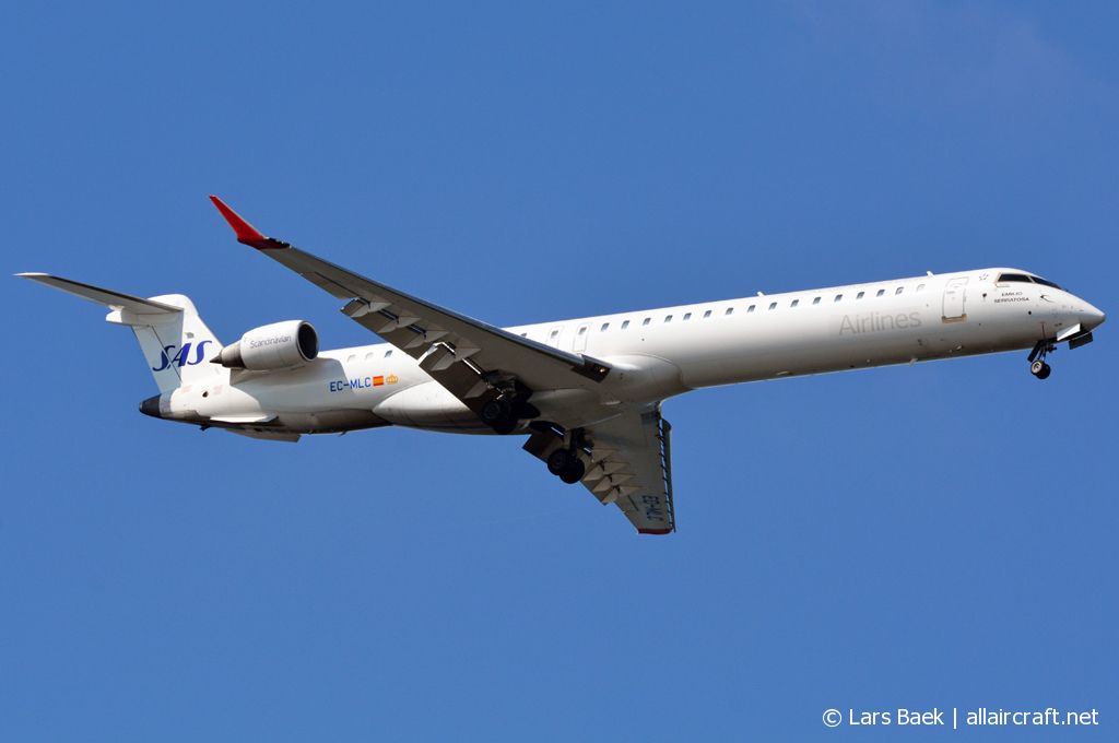 EC-MLC · Bombardier CRJ-1000 · (CPH / EKCH)