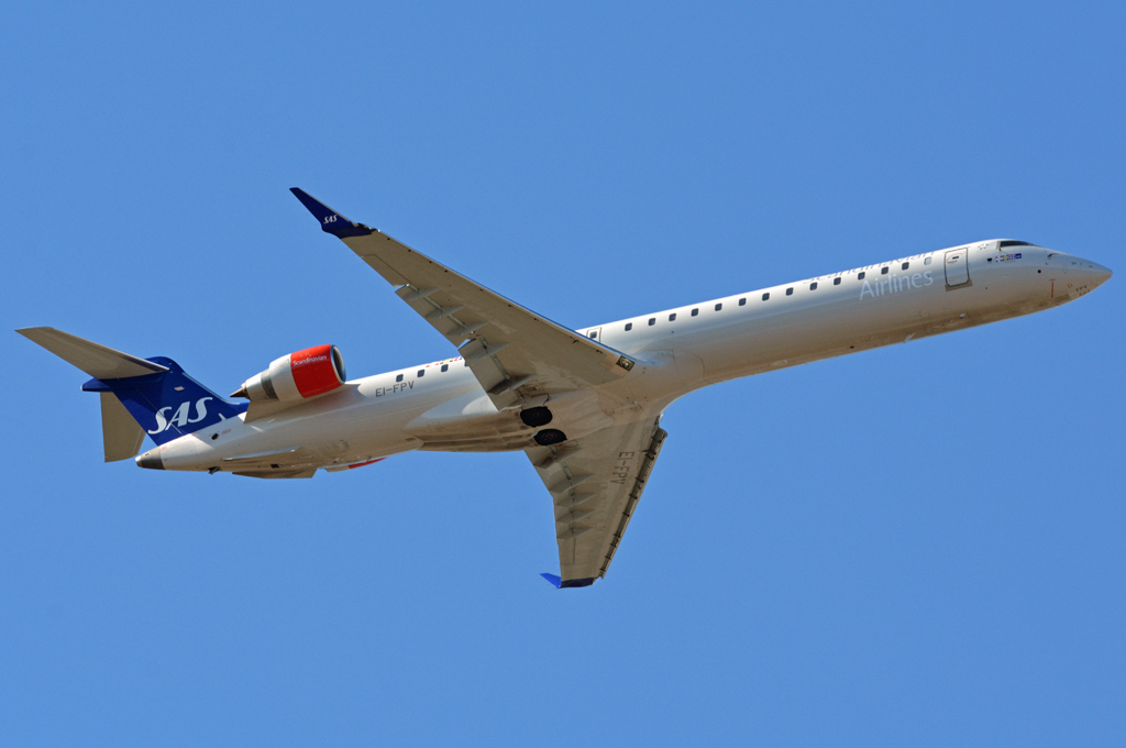 EI-FPV · Bombardier CRJ-900 · (CPH / EKCH)