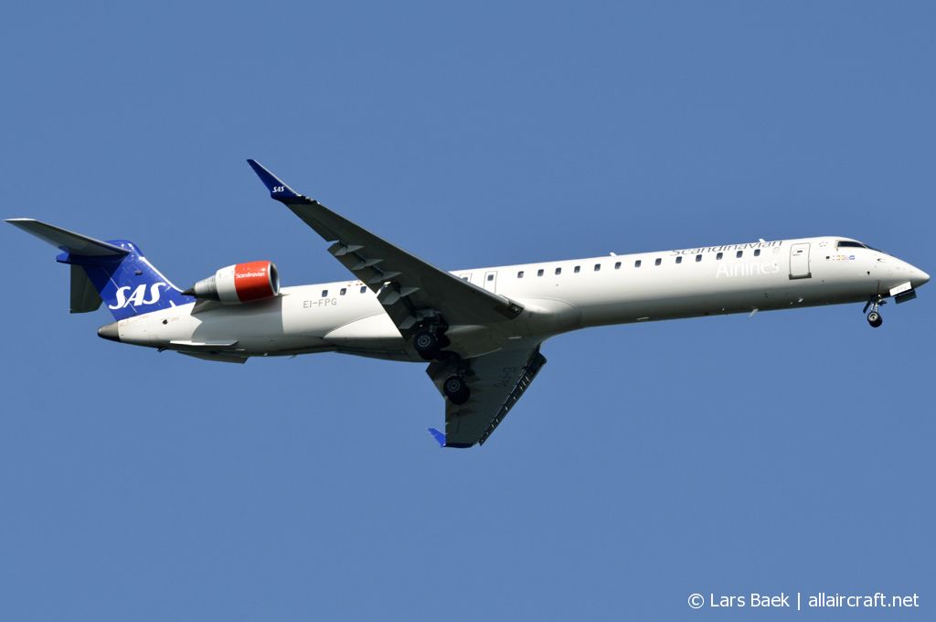 EI-FPG (15406) 2016 Bombardier CRJ-900