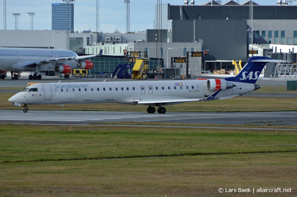 EI-FPH (15409) 2016 Bombardier CRJ-900 LR